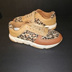 Leopard Print Tan Sneakers